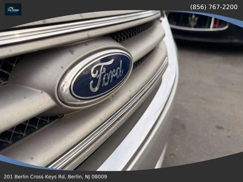 Used 2016 Ford Taurus SE FWD image 10