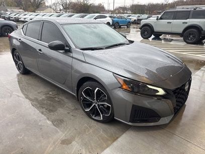 Used 2023 Nissan Altima 2.5 SR