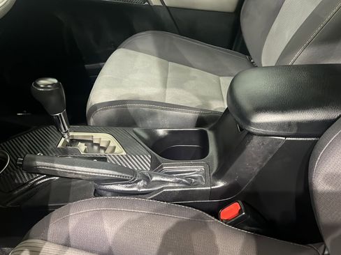 Used 2014 Toyota RAV4 XLE image 25