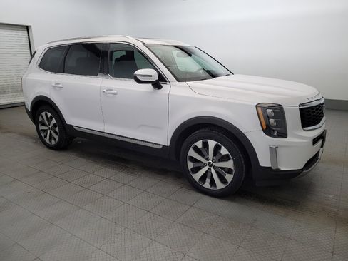 Used 2022 Kia Telluride EX w/ EX Premium Package image 11