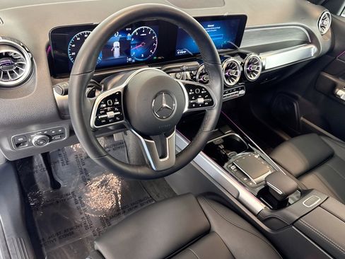 Certified 2023 Mercedes-Benz GLB 250 w/ Premium Package image 9