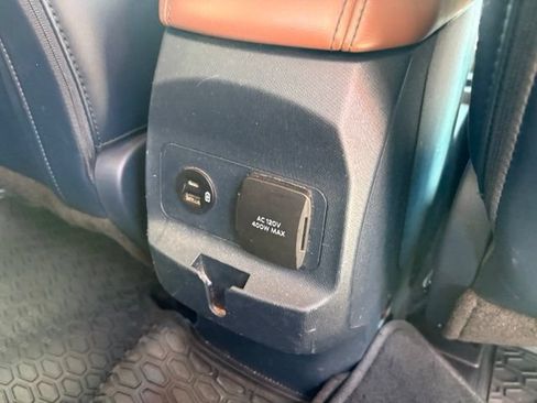 Used 2022 Ford Maverick Lariat w/ Lariat Luxury Package FWD image 31
