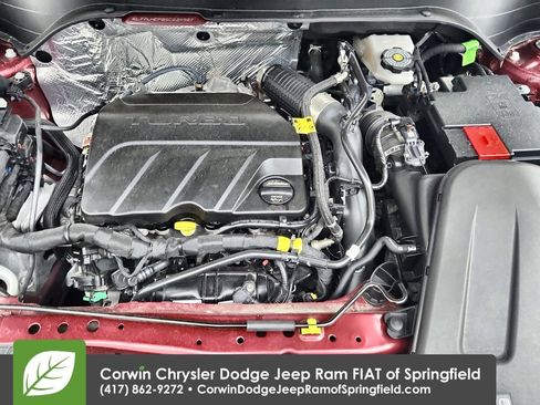 Used 2025 Chevrolet Trax LT w/ LT Convenience Package FWD image 32