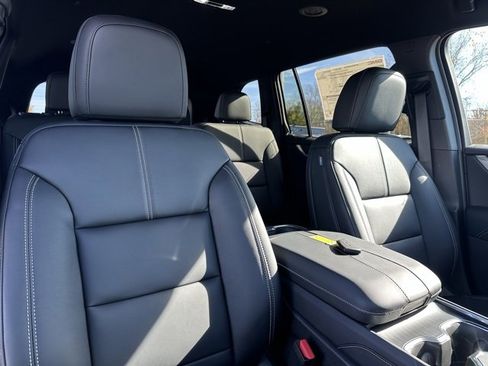 New 2026 GMC Acadia Elevation w/ Black Edition image 8