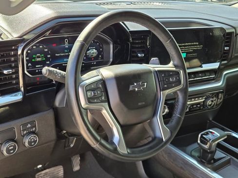 Certified 2023 Chevrolet Silverado 1500 RST image 18