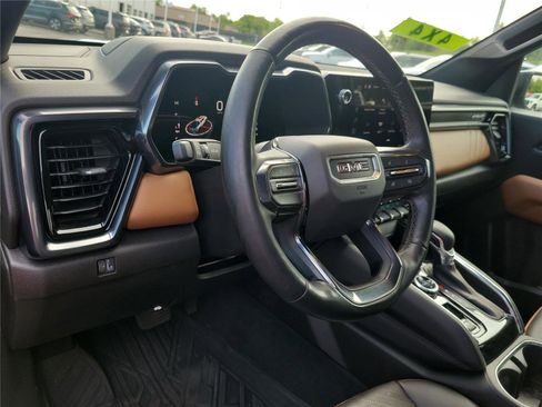 Used 2023 GMC Canyon AT4 w/ AT4 Premium Package AWD/4WD image 19