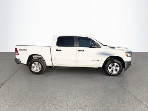 Used 2023 RAM 1500 Big Horn AWD/4WD image 3