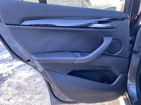 Used 2017 BMW X1 xDrive28i image 13