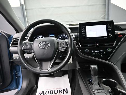 Used 2024 Toyota Camry SE w/ Cold Weather Package FWD image 15