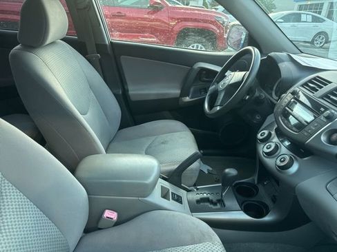 Used 2008 Toyota RAV4 2WD w/ 3rd Row image 4