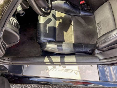 Used 2006 Dodge Viper SRT-10 RWD image 38