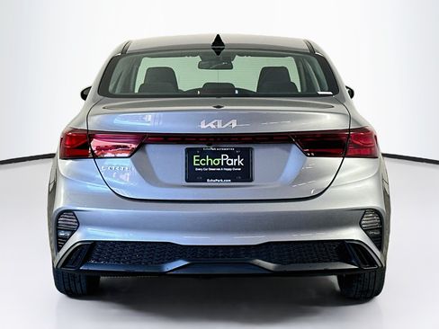 Used 2023 Kia Forte LXS FWD image 7