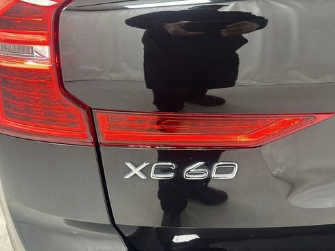 Used 2023 Volvo XC60 B5 Plus w/ Climate Package AWD/4WD image 35