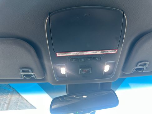 Used 2020 Toyota Avalon XLE w/ All Weather Liner Package image 22