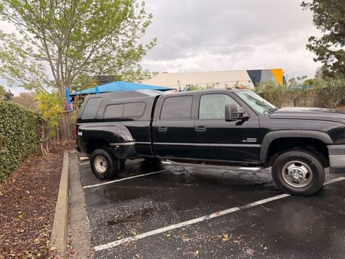 Used 2006 Chevrolet Silverado 3500 LT w/ Heavy-Duty Power Package image 3