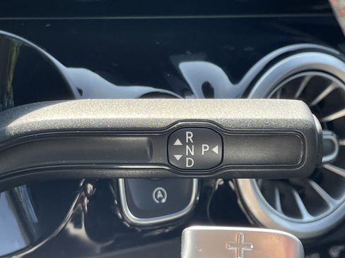 Certified 2025 Mercedes-Benz GLA 250 image 28