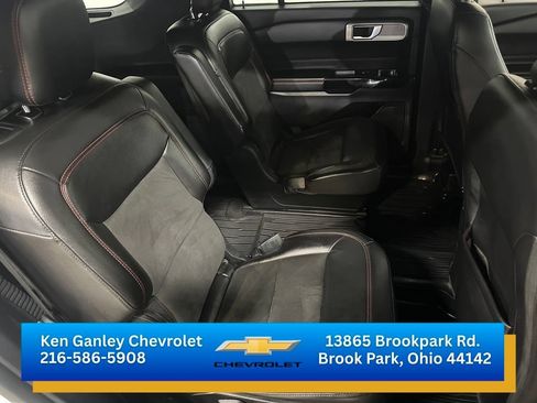 Used 2022 Ford Explorer ST-Line AWD/4WD image 22