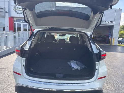 Certified 2024 Nissan Murano SV image 13