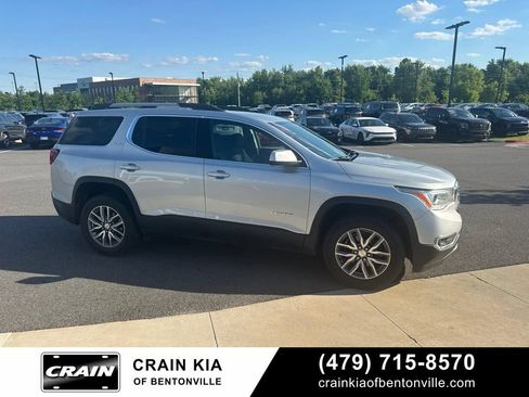 Used 2019 GMC Acadia SLE FWD image 8