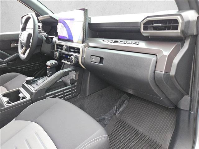 Used 2025 Toyota Tacoma TRD Off-Road AWD/4WD image 20