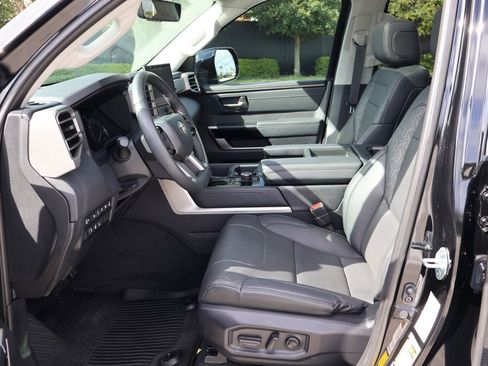 Used 2023 Toyota Tundra Limited w/ Power Package RWD image 14