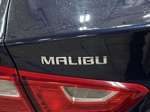 Used 2018 Chevrolet Malibu LT image 25