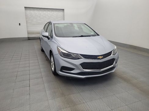 Used 2017 Chevrolet Cruze LT image 14