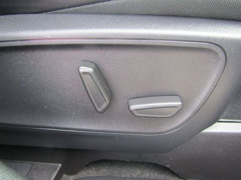 Used 2025 Ford Escape Platinum w/ Class II Trailer Tow Package image 35