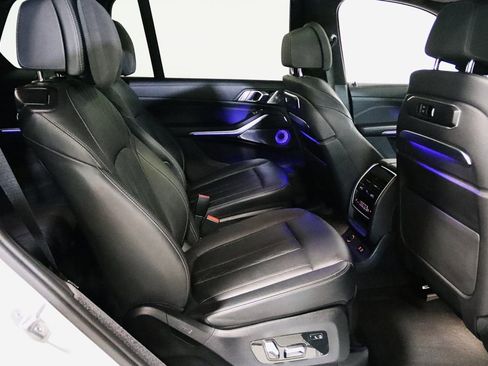 Used 2024 BMW X7 M60i image 75