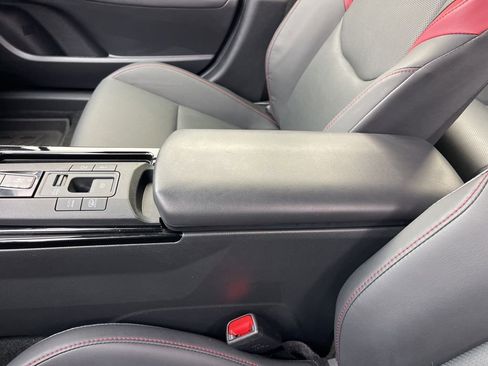 Used 2024 Toyota Prius Prime Premium image 14