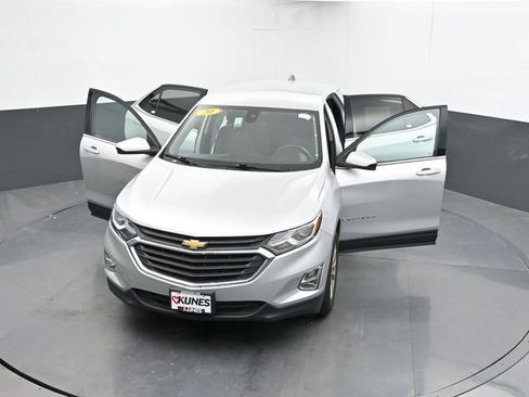Used 2020 Chevrolet Equinox LT AWD/4WD image 32