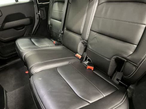 Used 2021 Jeep Wrangler Unlimited Sahara image 11