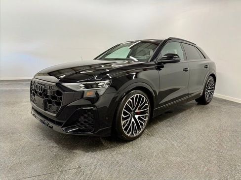 Used 2024 Audi SQ8 Prestige w/ Prestige Package image 6