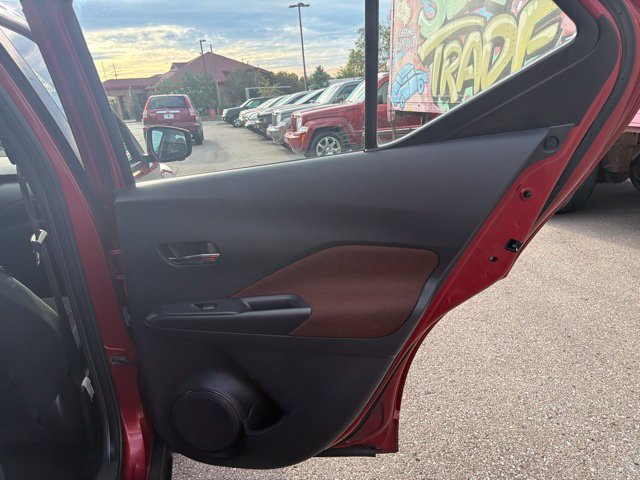 Used 2018 Nissan Kicks SR w/ Exterior Package FWD image 25