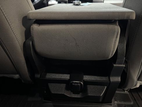 Used 2018 Ford F150 XLT w/ Equipment Group 301A Mid RWD image 11
