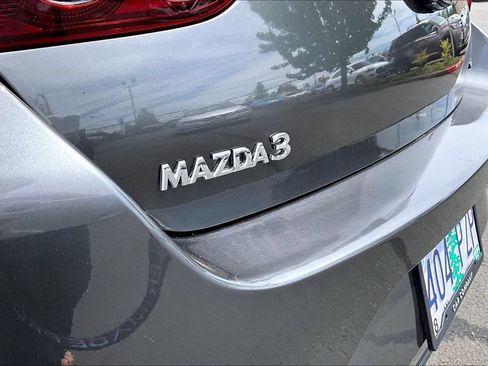 Used 2019 MAZDA MAZDA3 Sedan FWD image 33
