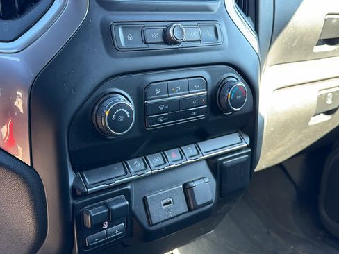 Used 2019 Chevrolet Silverado 1500 Custom Trail Boss w/ Custom Convenience Package image 13