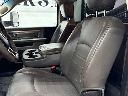 Used 2017 RAM 5500 Tradesman w/ Power & Remote Entry Group image 27