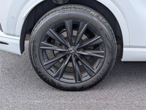 Used 2025 Lexus RX 500h F Sport w/ Convenience Package image 11