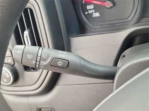 Used 2024 Chevrolet Silverado 1500 Custom image 15