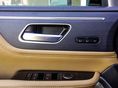 Certified 2025 INFINITI QX80 Sensory AWD/4WD image 33
