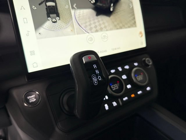 New 2026 Land Rover Defender 110 X-Dynamic SE AWD/4WD image 18
