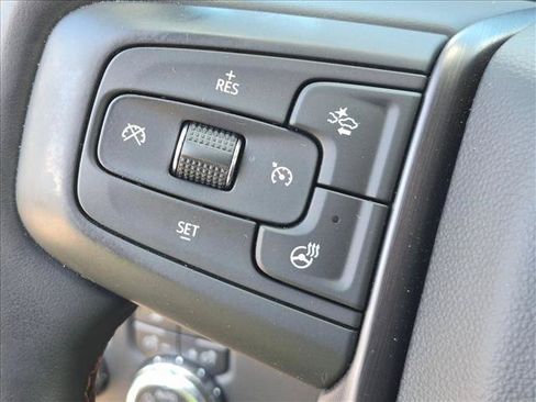 Used 2025 GMC Sierra 1500 AT4 w/ AT4 Premium Package AWD/4WD image 14