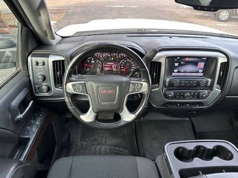Used 2015 GMC Sierra 2500 SLE image 12
