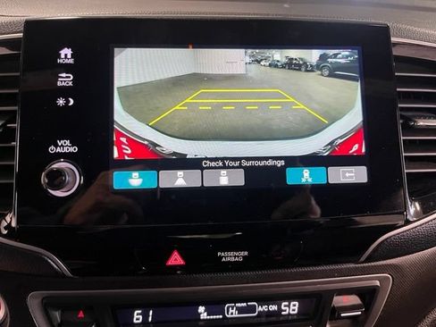 Used 2025 Honda Passport TrailSport image 29