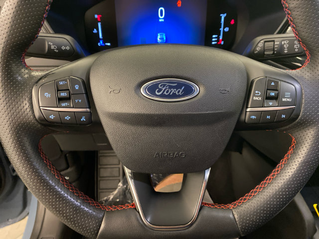 Used 2024 Ford Escape ST-Line w/ Tech Pack #1 AWD/4WD image 18