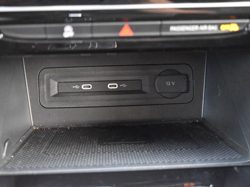 Used 2022 Volkswagen Atlas SE image 32