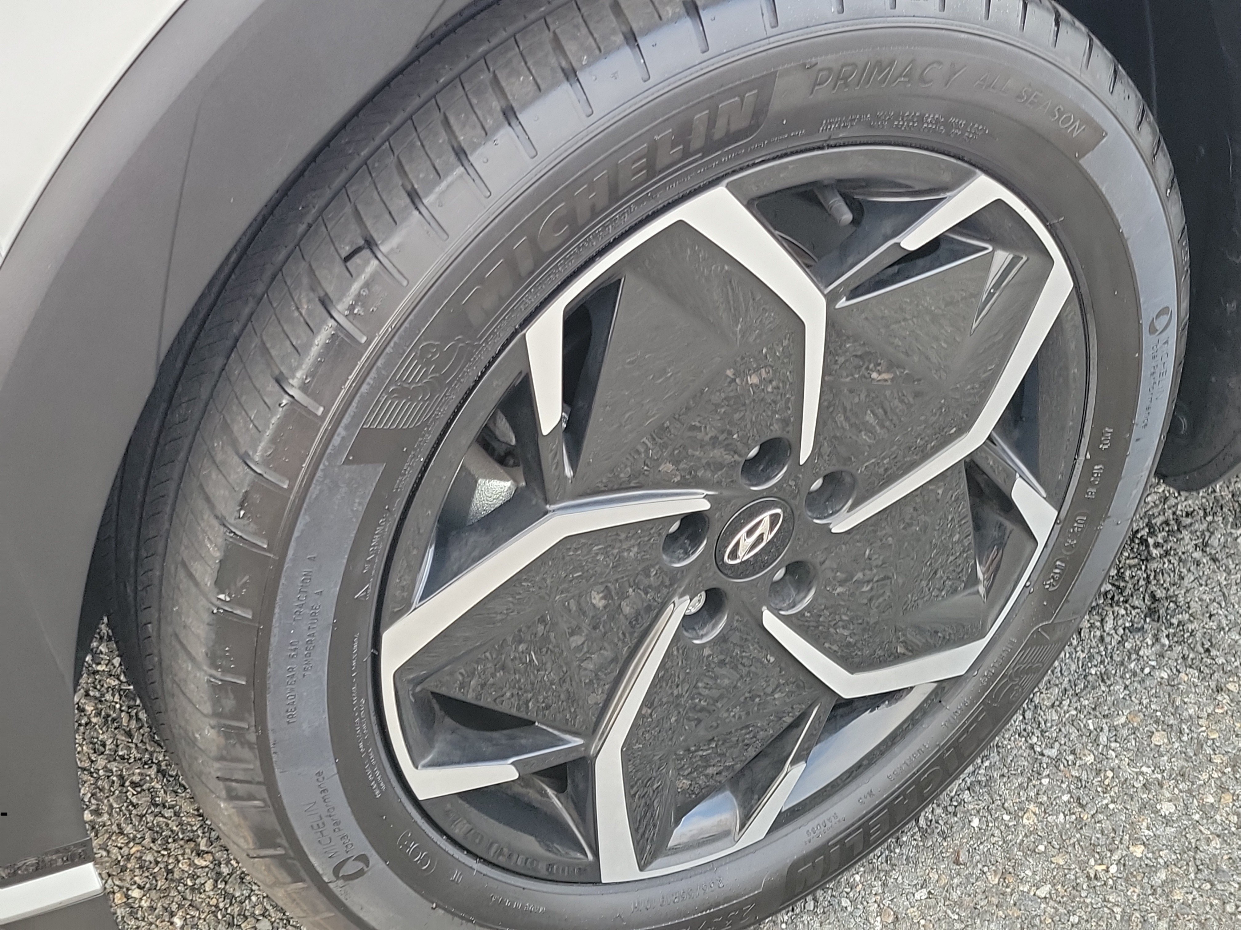 Certified 2024 Hyundai Ioniq 5 SEL RWD image 7