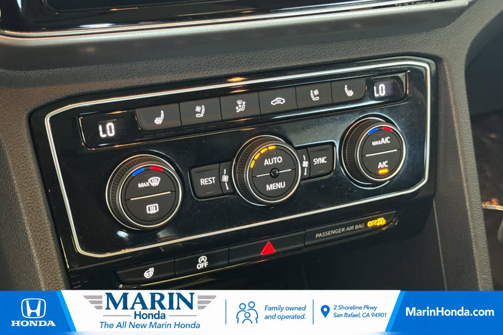 Used 2018 Volkswagen Atlas SEL Premium AWD/4WD image 28