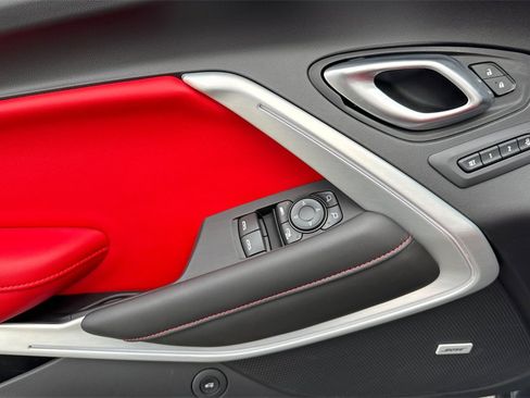 Used 2022 Chevrolet Camaro SS image 15